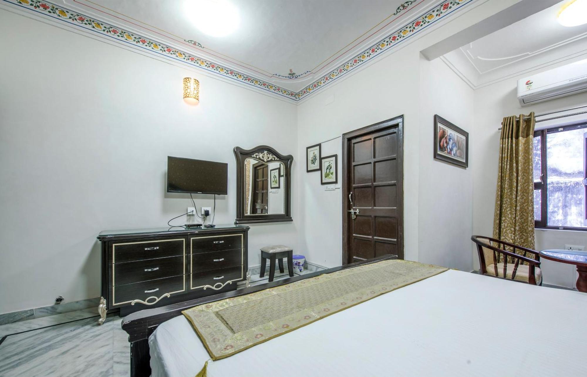 Braj Villa อุเดเปอร์ ภายนอก รูปภาพ
